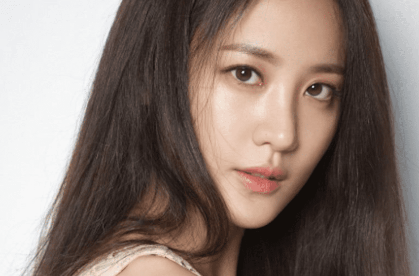 Actress Claudia Kim Announces Pregnancy With First Child What The Kpop