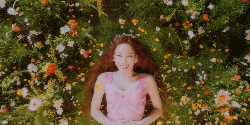 snsd-taeyeon-happy--