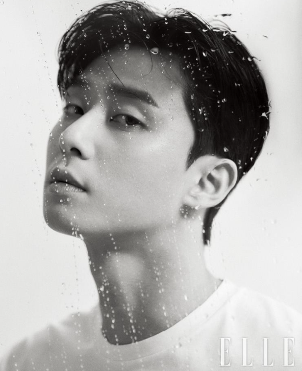 Park Seo Joon Captivates In New Chanel N 5 Photoshoot For Elle Korea What The Kpop